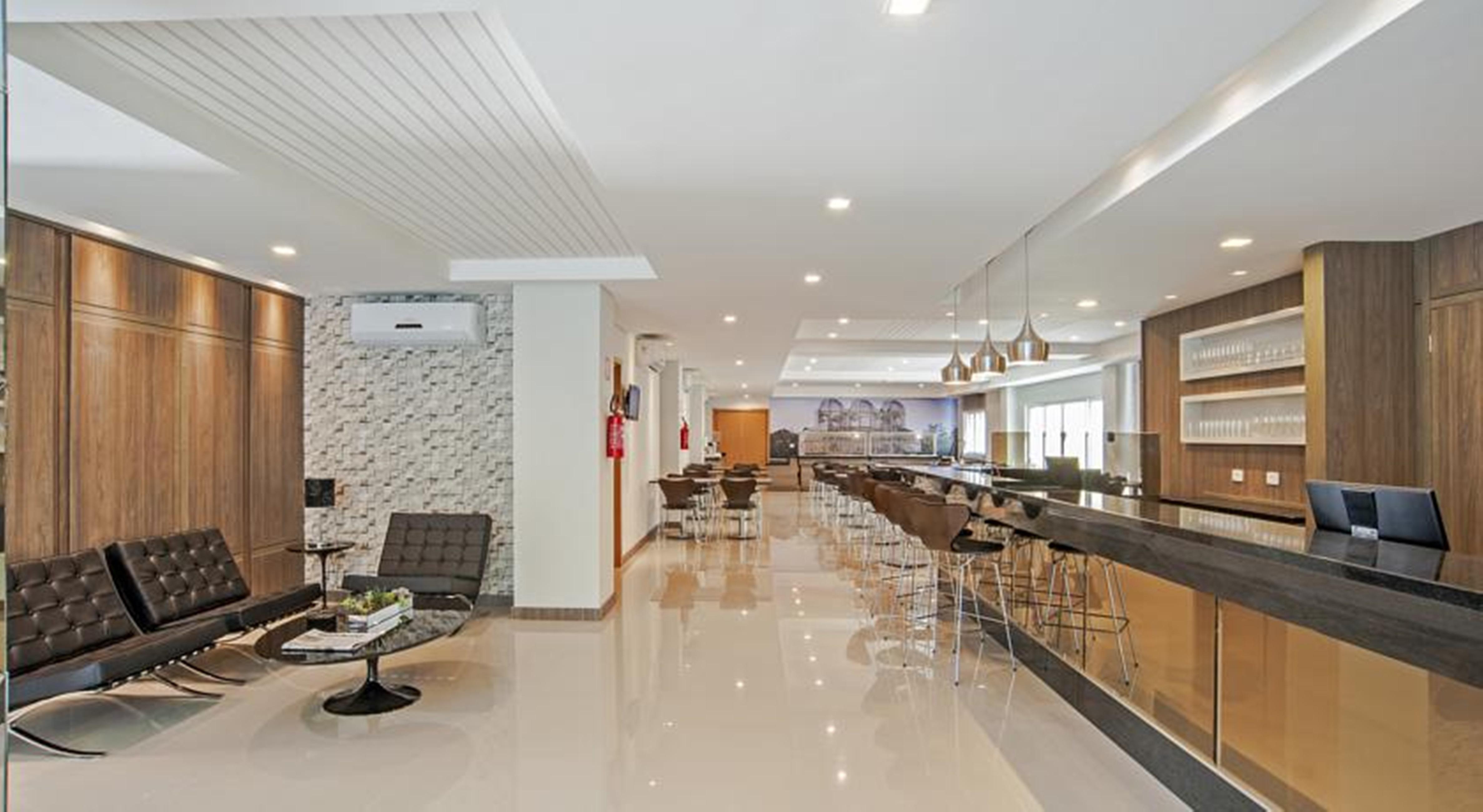 Slim Curitiba Av Das Torres Exterior photo