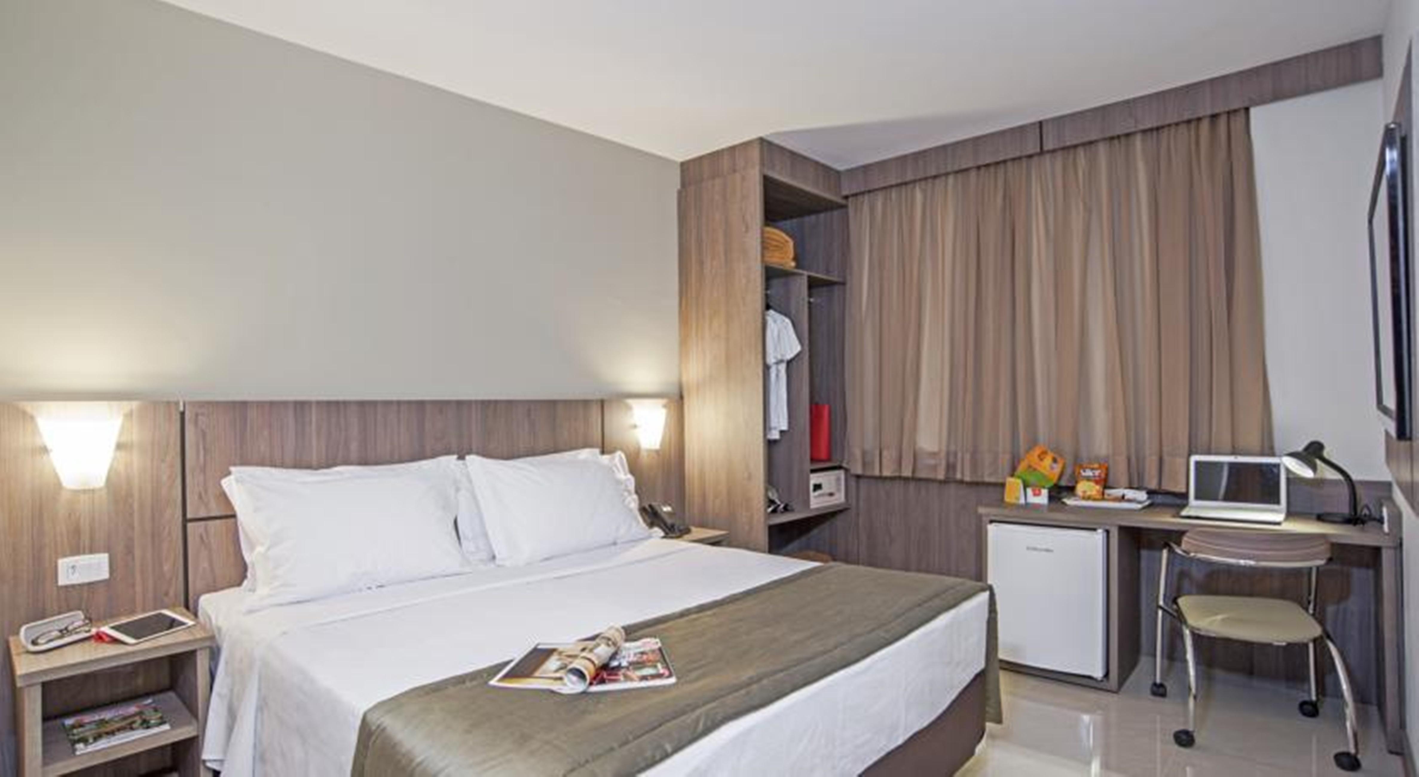 Slim Curitiba Av Das Torres Exterior photo