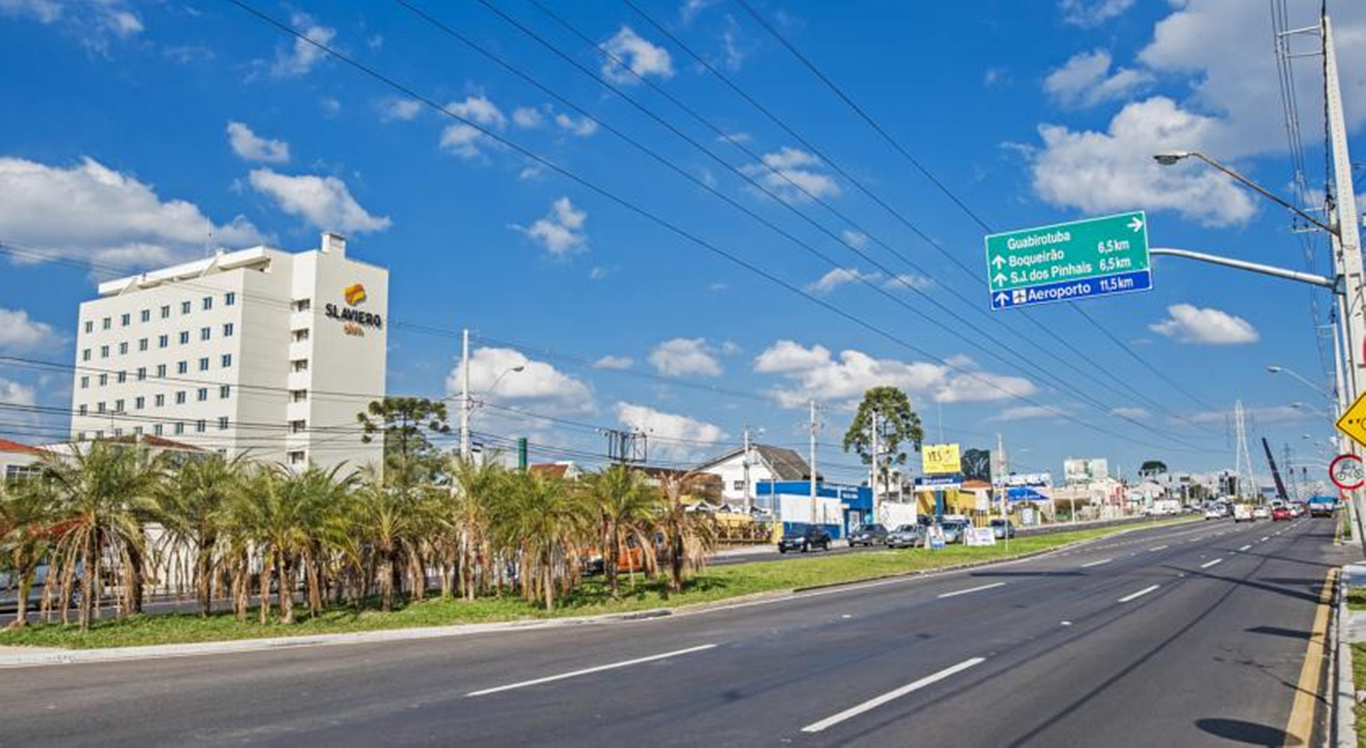 Slim Curitiba Av Das Torres Exterior photo