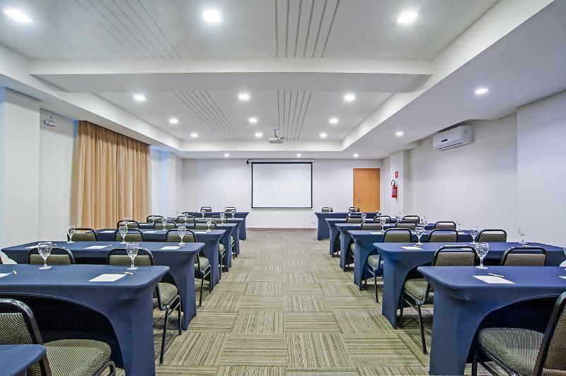 Slim Curitiba Av Das Torres Exterior photo