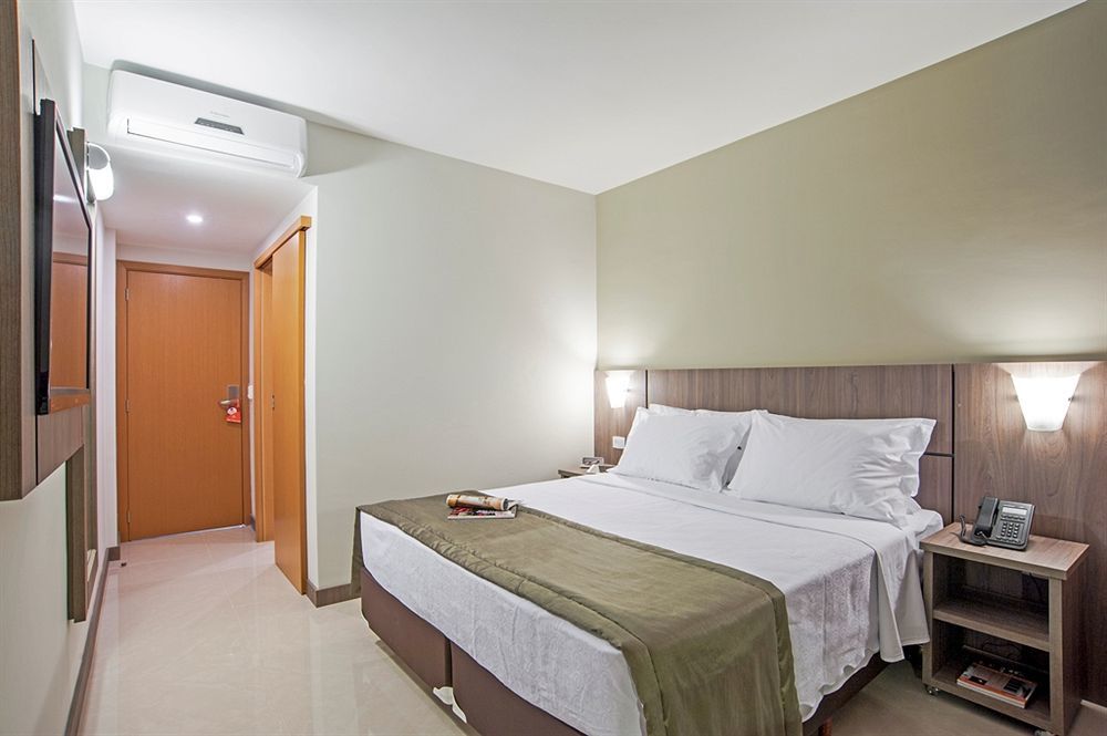 Slim Curitiba Av Das Torres Exterior photo