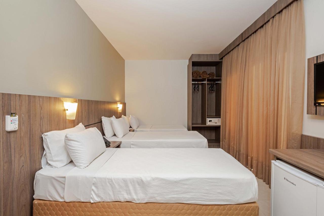 Slim Curitiba Av Das Torres Exterior photo